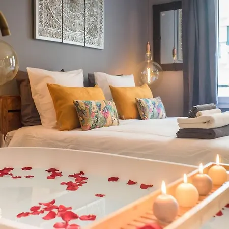 Appartement Miss Eiffel Tower Parijs